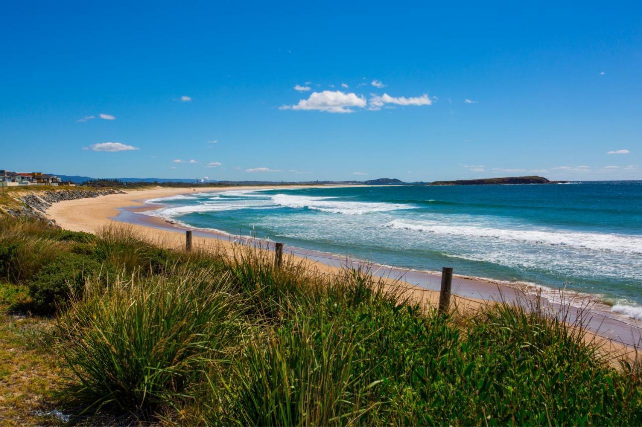 Seabreeze On The * Barrack Point